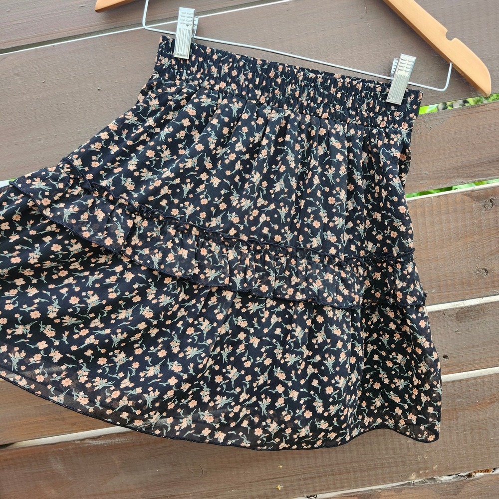 Paper Crane Floral Ruffle Mini Skirt Black Orange XS/Small Elastic‎ Waist